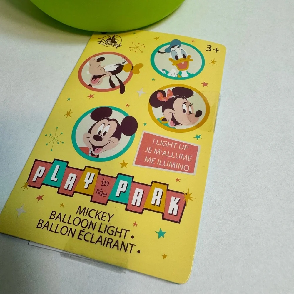 NWT. Disney Play In The Parks Mickey Balloon Light Up Blow Mold Night Light.